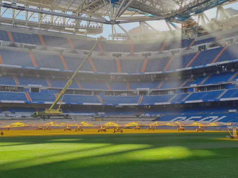 The football pitch at Santiago Bernabéu Stadium in Madrid will receive a nitrogen fertilizer rate that creates rapid grass growth.