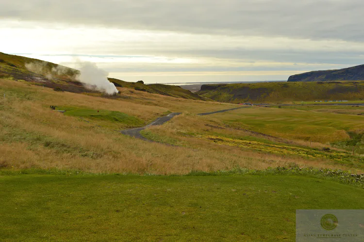The 2nd at Hveragerdi GC plays downhill with a steam vent to the left. The correct line is well to the right of the steam vent.