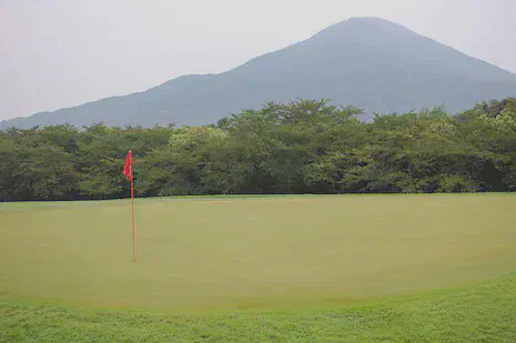 The 13th green at Keya GC on 30 August 2014.