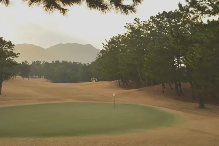 Hole 4 at Keya GC in Fukuoka, February