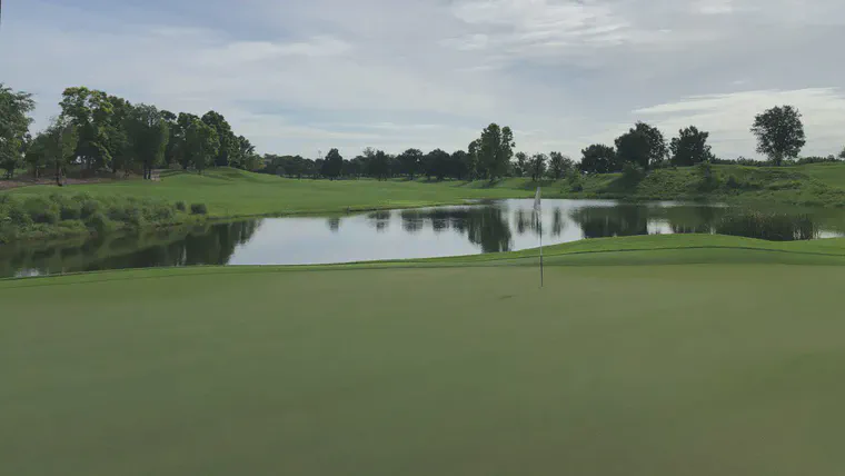 The 2nd green at Nikanti GC in Thailand.