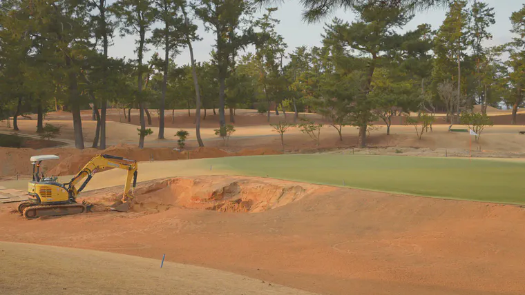 Bunker renovation on hole 3 at Keya Golf Club.