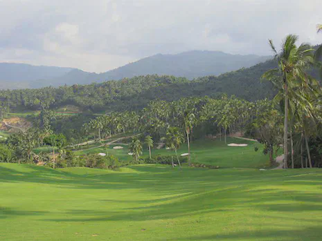 The 2nd shot at Santiburi Samui in January 2004, when the fairways were still seashore paspalum.