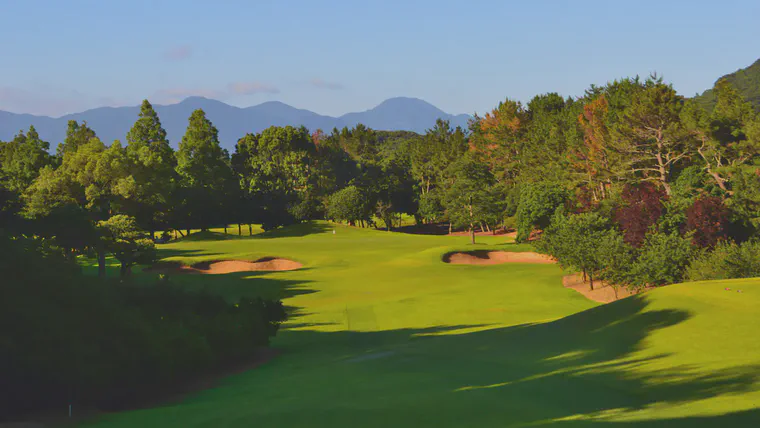 The par 3 twelfth hole at Keya GC in the summer of 2013.