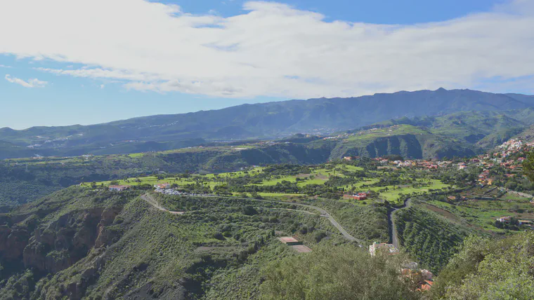 Real Club de Golf de Las Palmas is the oldest golf course in Spain and sits right on the edge of the Bandama caldera.